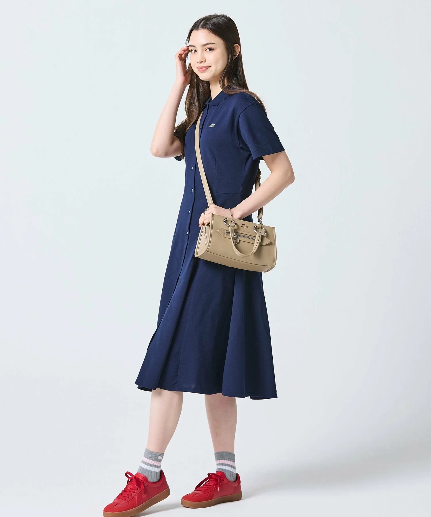 Платье-рубашка LACOSTE Navy из пике, трапеция с драпировкой — фото 4