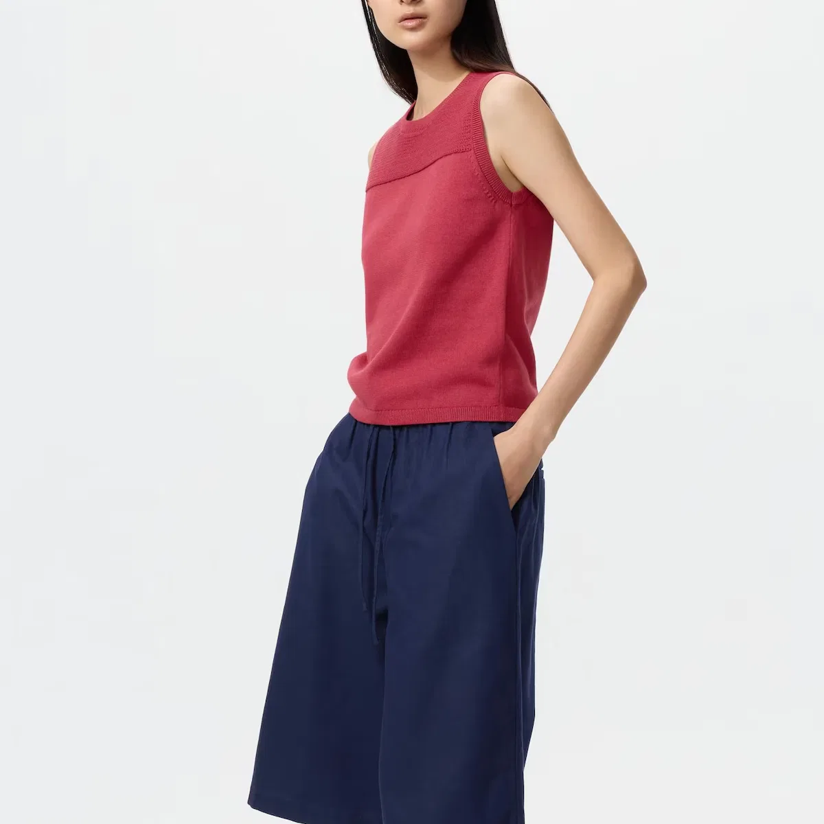 Майка женская красная crew neck UNIQLO, Red — фото 3