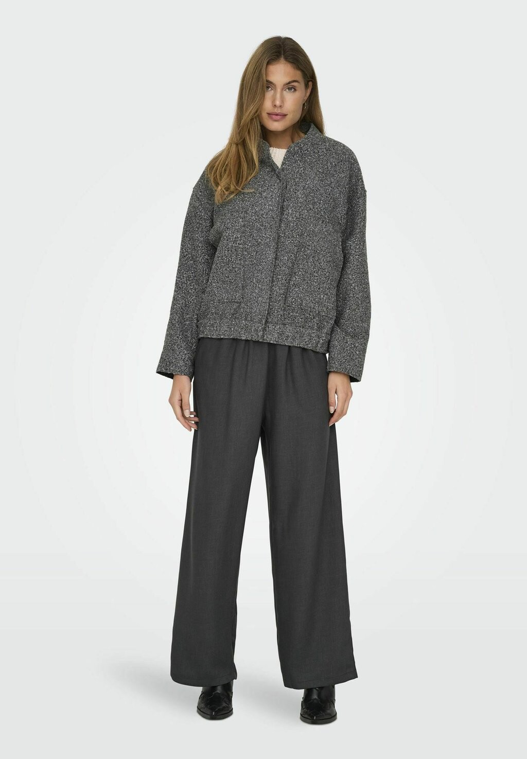 

Летняя куртка ONLGAIA ONLY, цвет Mottled Dark Grey