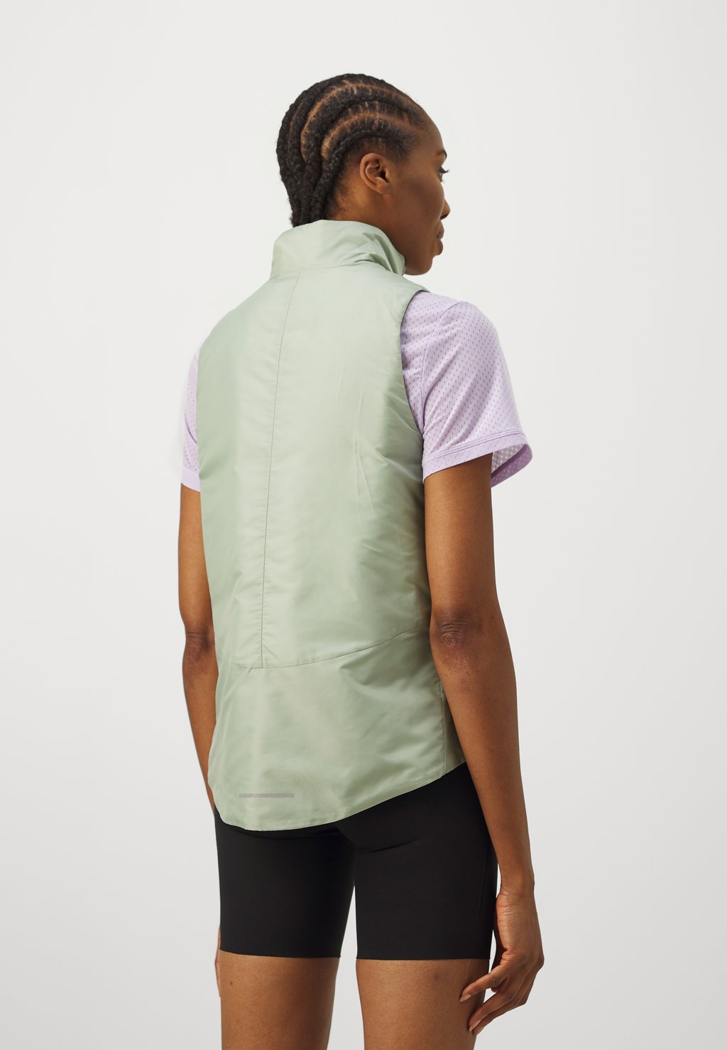 

Жилет AEROLOFT VEST Nike Performance, светло-зеленый