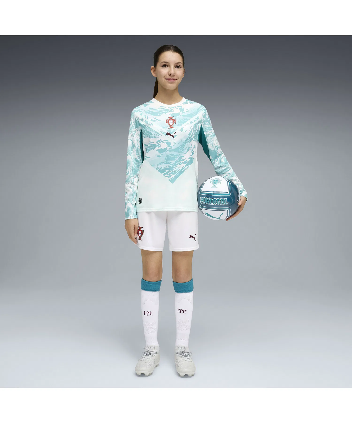 Детские футбольные шорты PUMA, реплика формы сборной Португалии, размеры 116-164 см (FPF) — фото 3