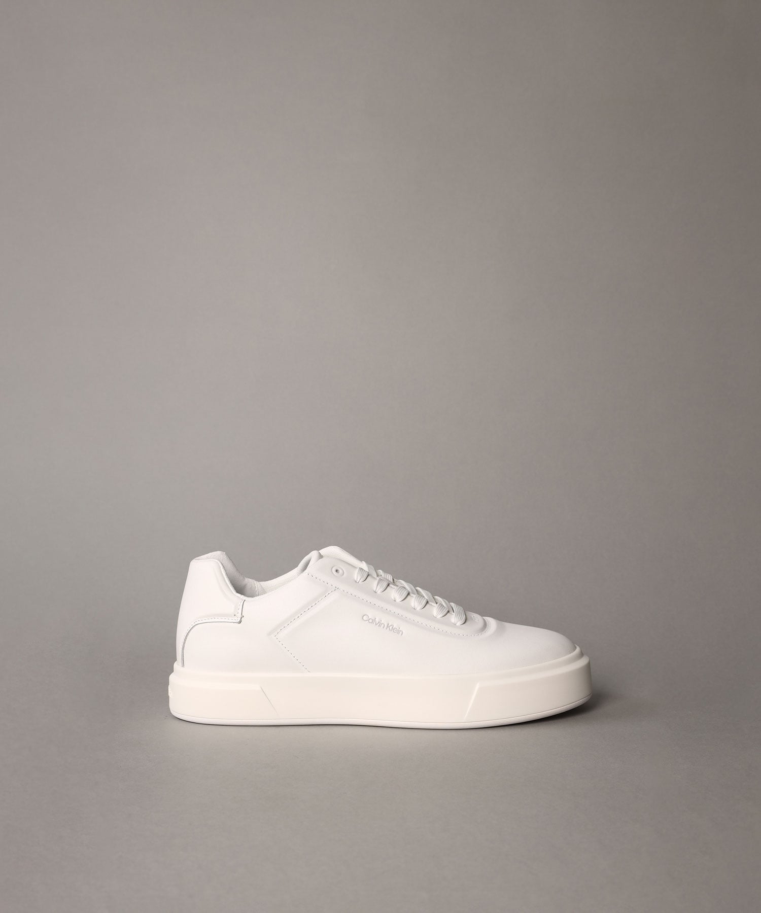 Кроссовки Calvin Klein, аксессуары для джинсов Calvin Klein YM01452 Calvin Klein Jeans Accessory, Triple Bright White — фото 3