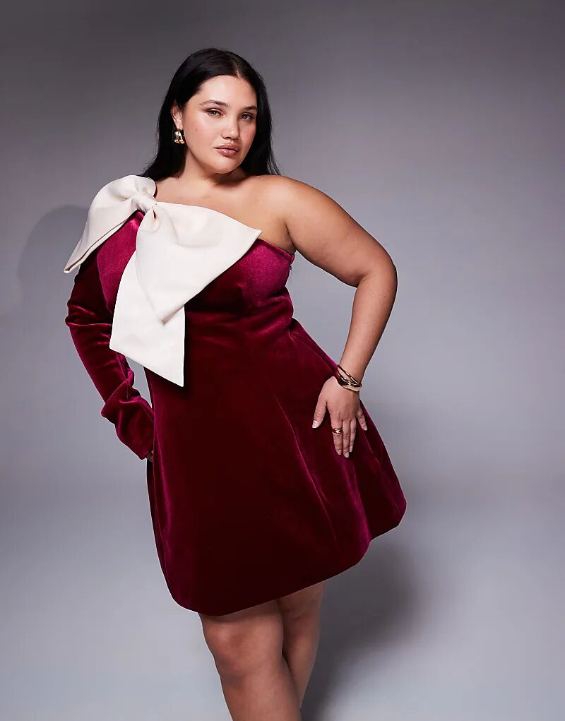 

Бархатное мини-платье ASOS LUXE Curve на одно плечо с бантом бордового цвета