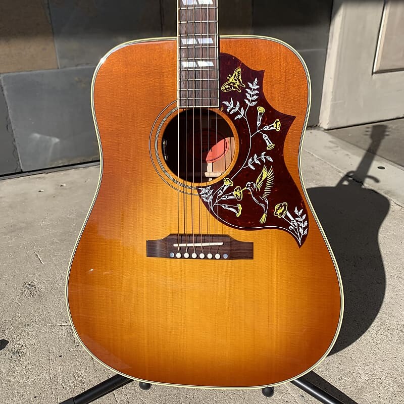 

Акустическая гитара Gibson Hummingbird Original, Heritage Cherry Sunburst