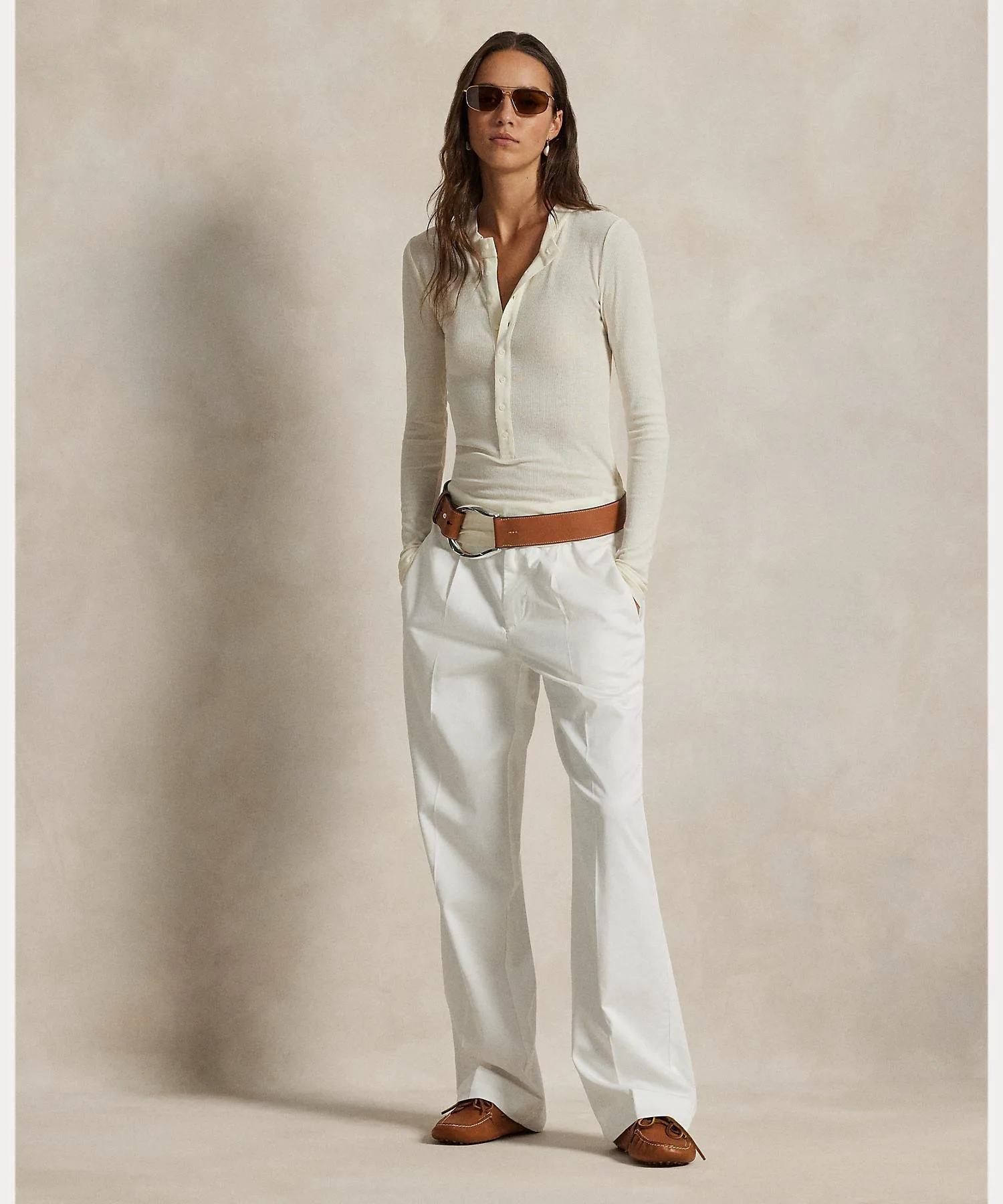 Свободные брюки из хлопковой смеси с плиссировкой Polo Ralph Lauren, цвет 100 White — фото 3
