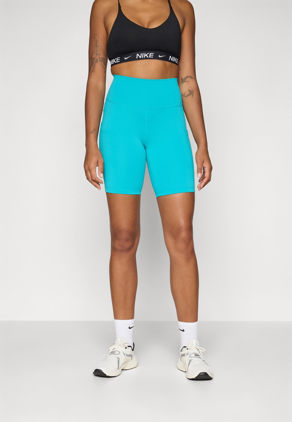 

Леггинсы ONE SHORT Nike Performance, бирюзовый