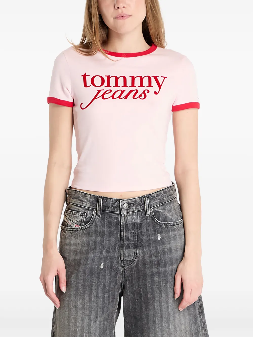

Футболка с логотипом Tommy Jeans, розовый