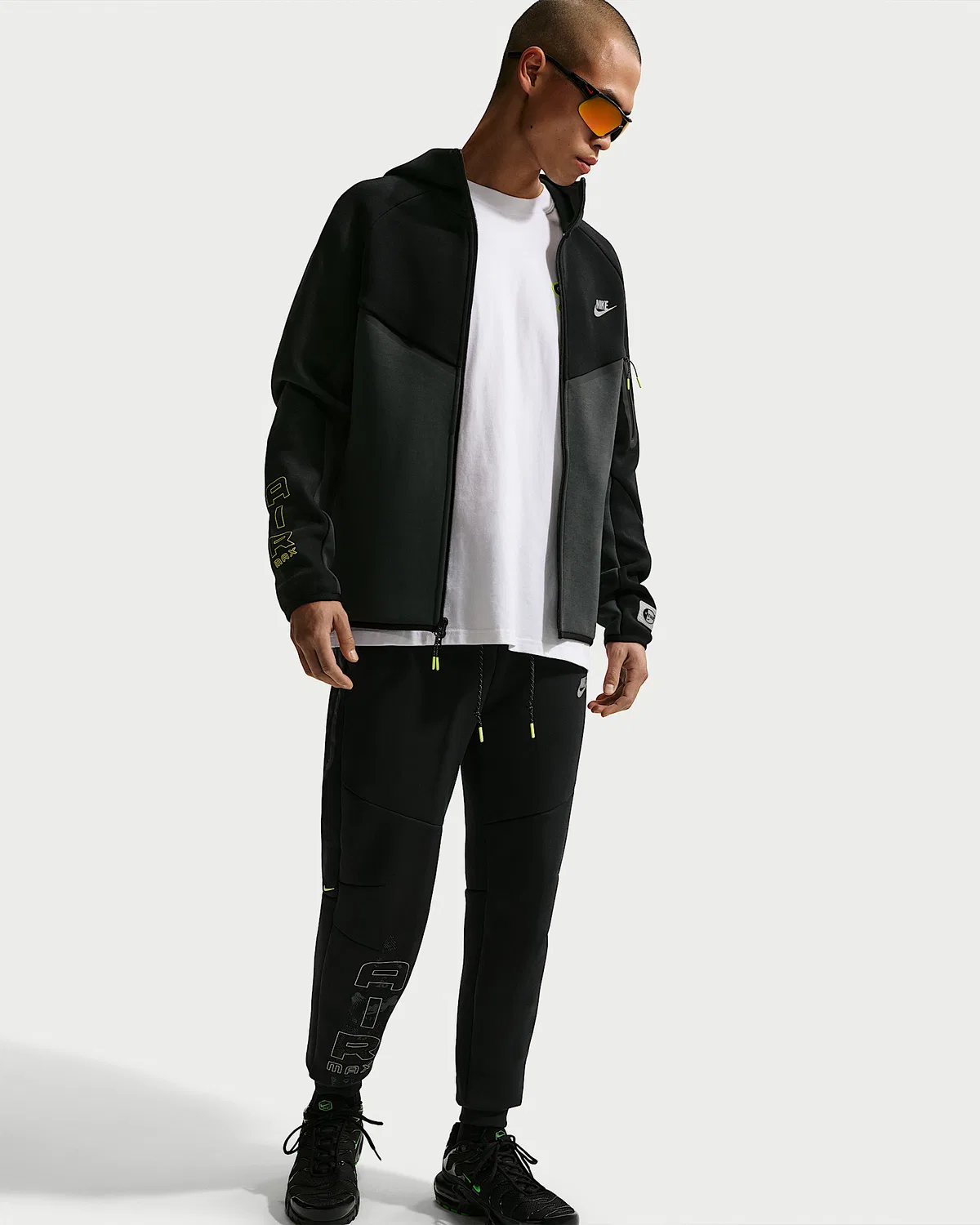 Мужские флисовые джоггеры Nike Tech, Black/Neon Yellow — фото 4