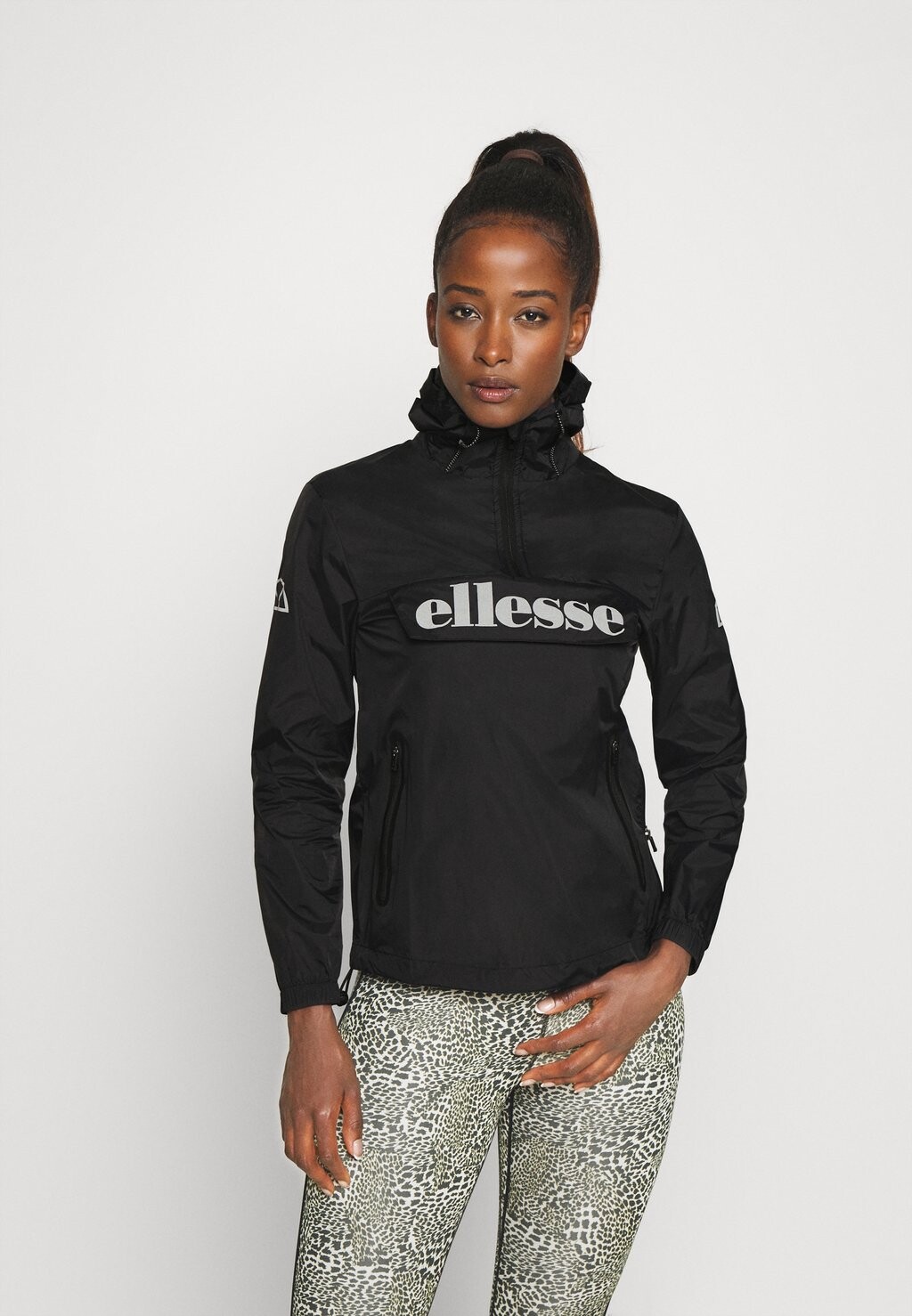 

Ветровка Ellesse, черный