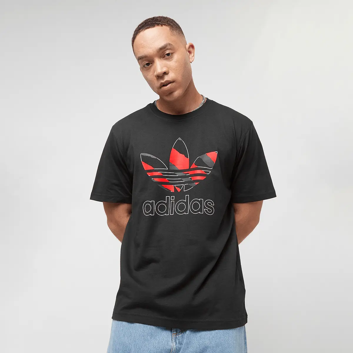 

Футболка adidas Originals Ripped Camo, черный