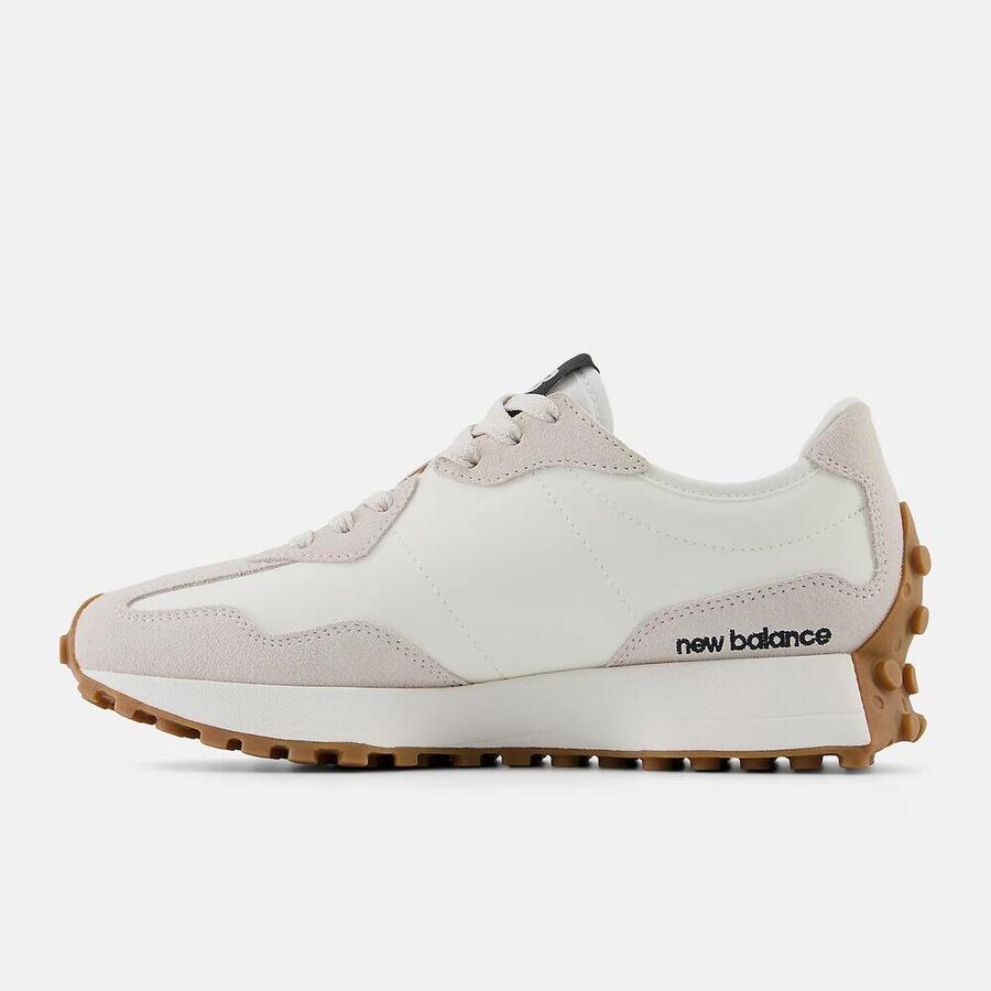 Кроссовки женские New Balance 327 бежевого цвета — фото 3