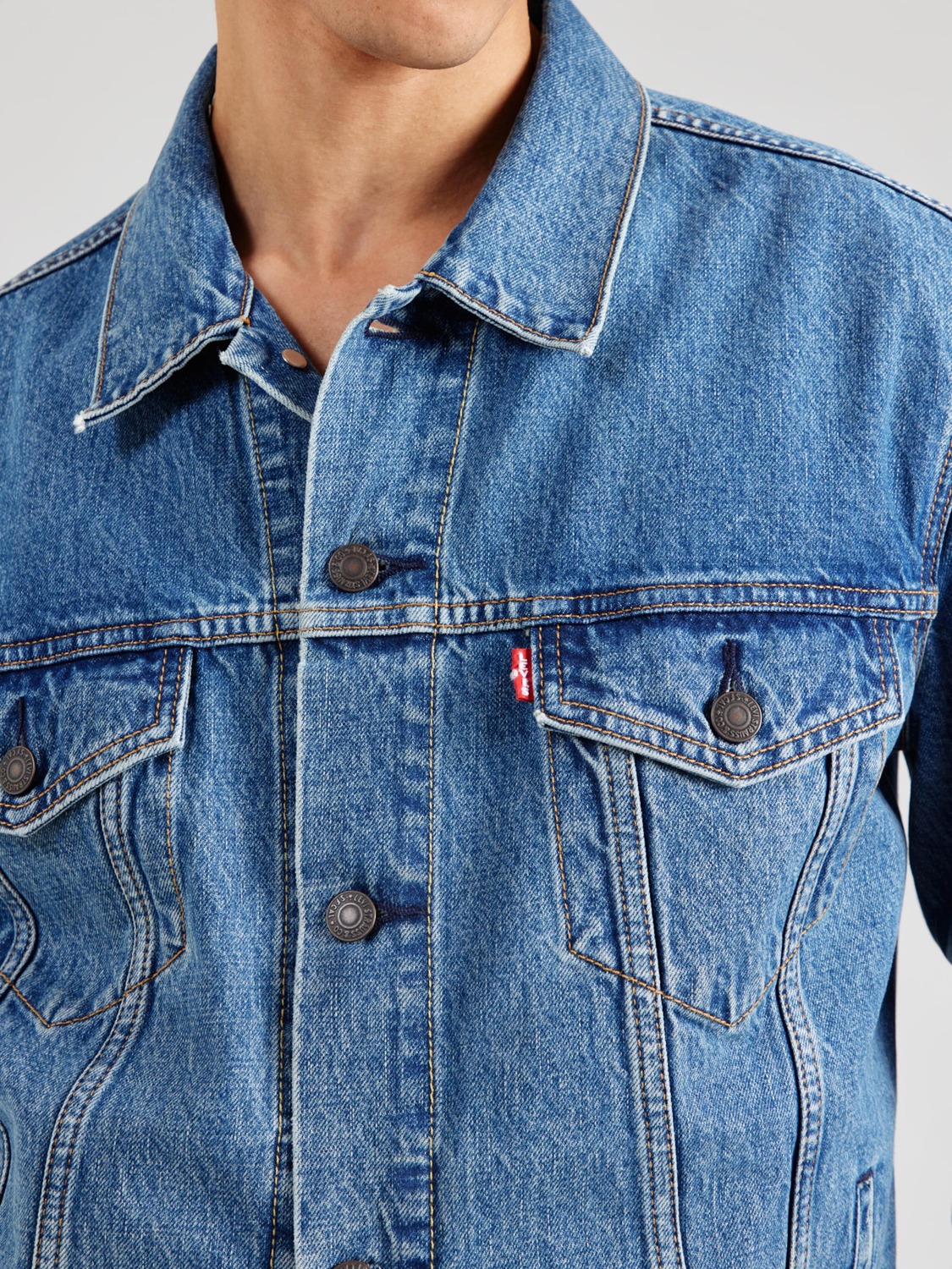 LEVI'S  Куртка межсезонная 'Trucker Jacket' в синем дениме — фото 2