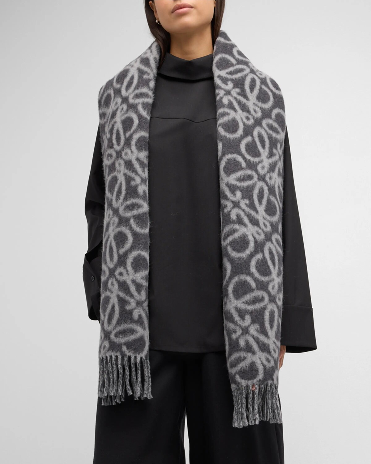 

Шарф из смесовой шерсти Anagram Loewe, цвет Black Grey