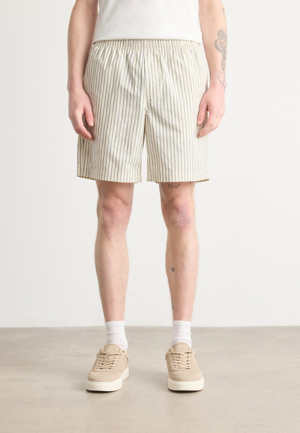 

Шорты PULL ON Calvin Klein Jeans, белый