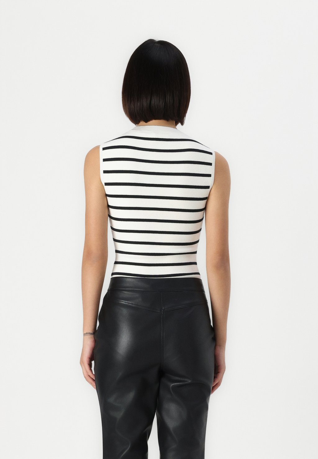 

Топ LUXELOFT BARE BODYSUIT Abercrombie & Fitch, белый