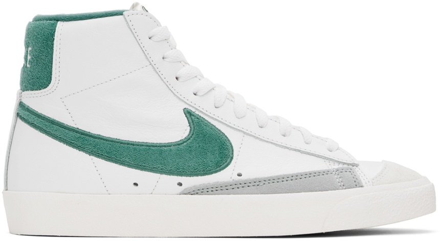 

Бело-зеленые кроссовки Blazer Mid '77 Nike