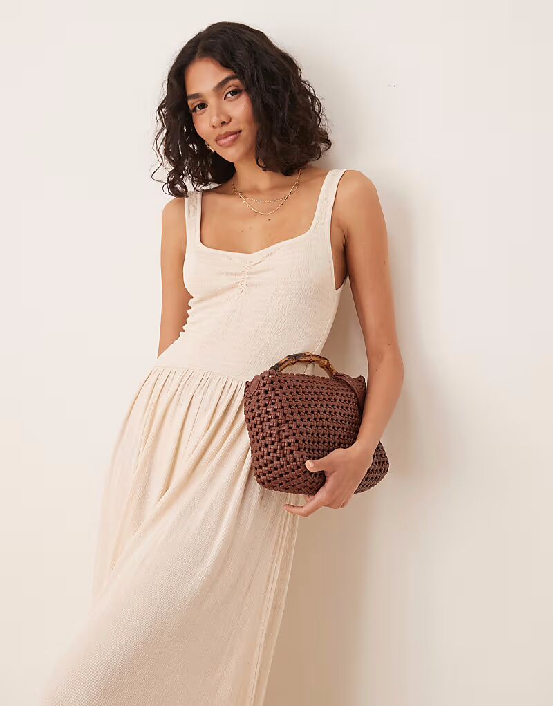 

Платье миди с вырезом сердечком ASOS DESIGN в каменном цвете