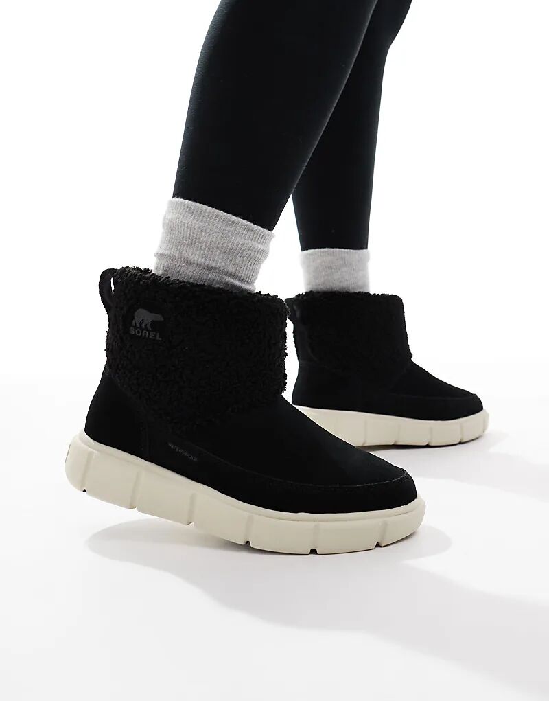 Уютные походные ботинки Sorel Explorer III черного и бежевого цветов