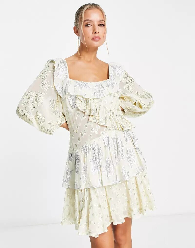 

Мини-платье ASOS из жаккардового золотистого и серебристого металлика с квадратным вырезом и рюшами