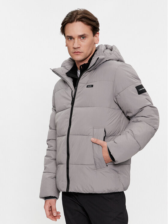 

Пуховик стандартного кроя Calvin Klein, серый