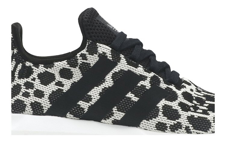Кроссовки Adidas Wmns Swift Run, черный — фото 2