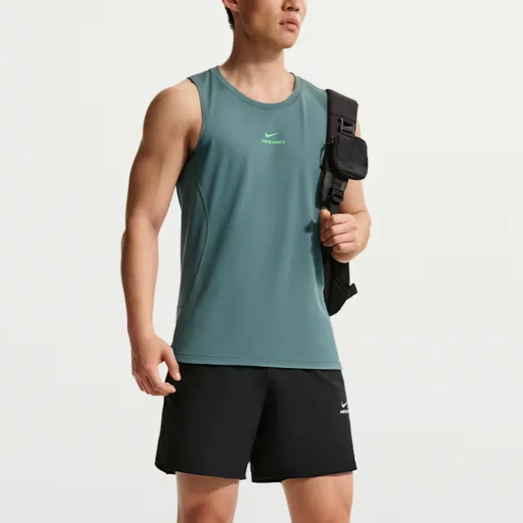 Майка Dri Fit мужская, цвет Mineral Slate/Green Base, вырез горловины Crew Neck, умеренная Nike, Mineral Slate/Green Base Color — фото 4