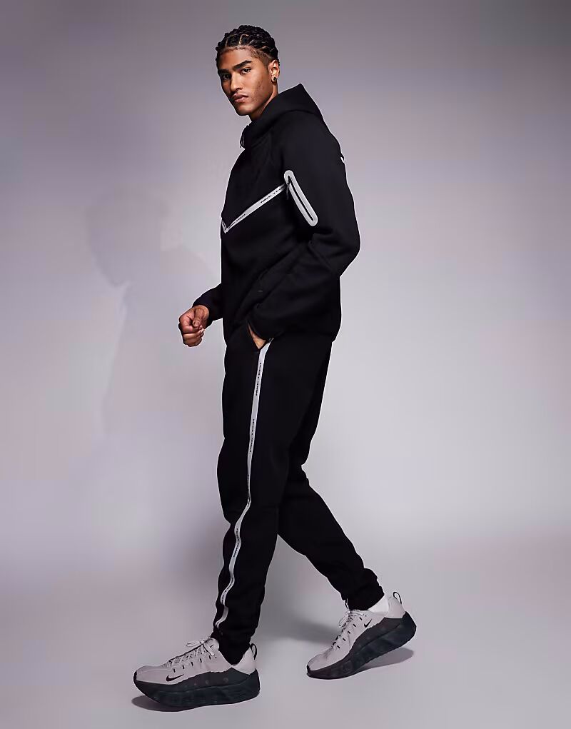 Светоотражающие спортивные брюки Tech Fleece черного цвета Nike — фото 3