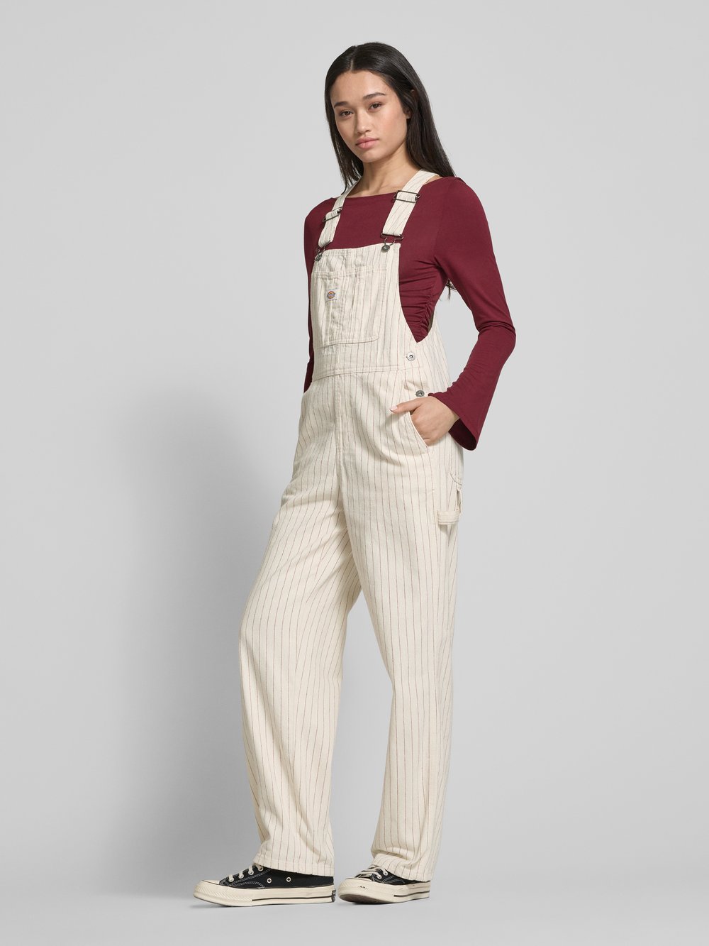 

Прямой комбинезон с нашивкой-лейблом, модель «SERVICE BIB» Dickies, экрю