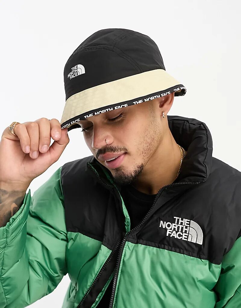 

Панама Cypress в каменном и черном цвете The North Face