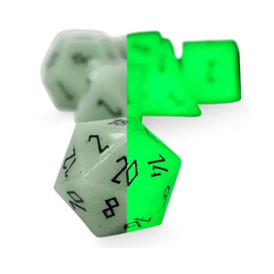 

Кубик со светящимся зеленым драгоценным камнем (7 кубиков), Gemstone Dice (Norse Foundry)