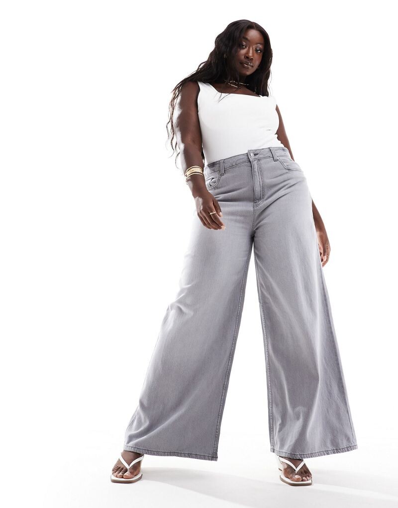 

Серые мягкие широкие джинсы ASOS DESIGN Curve