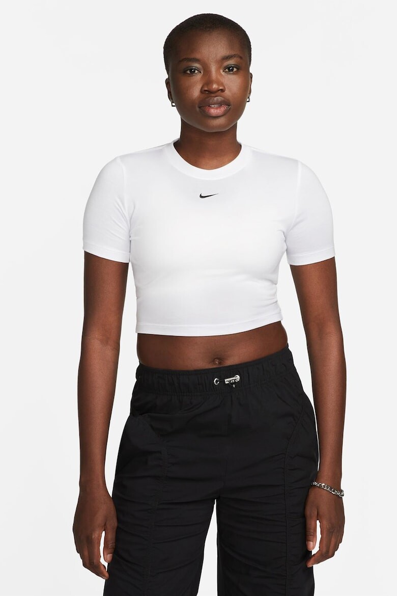 

Короткая футболка с модалом Nike, черный