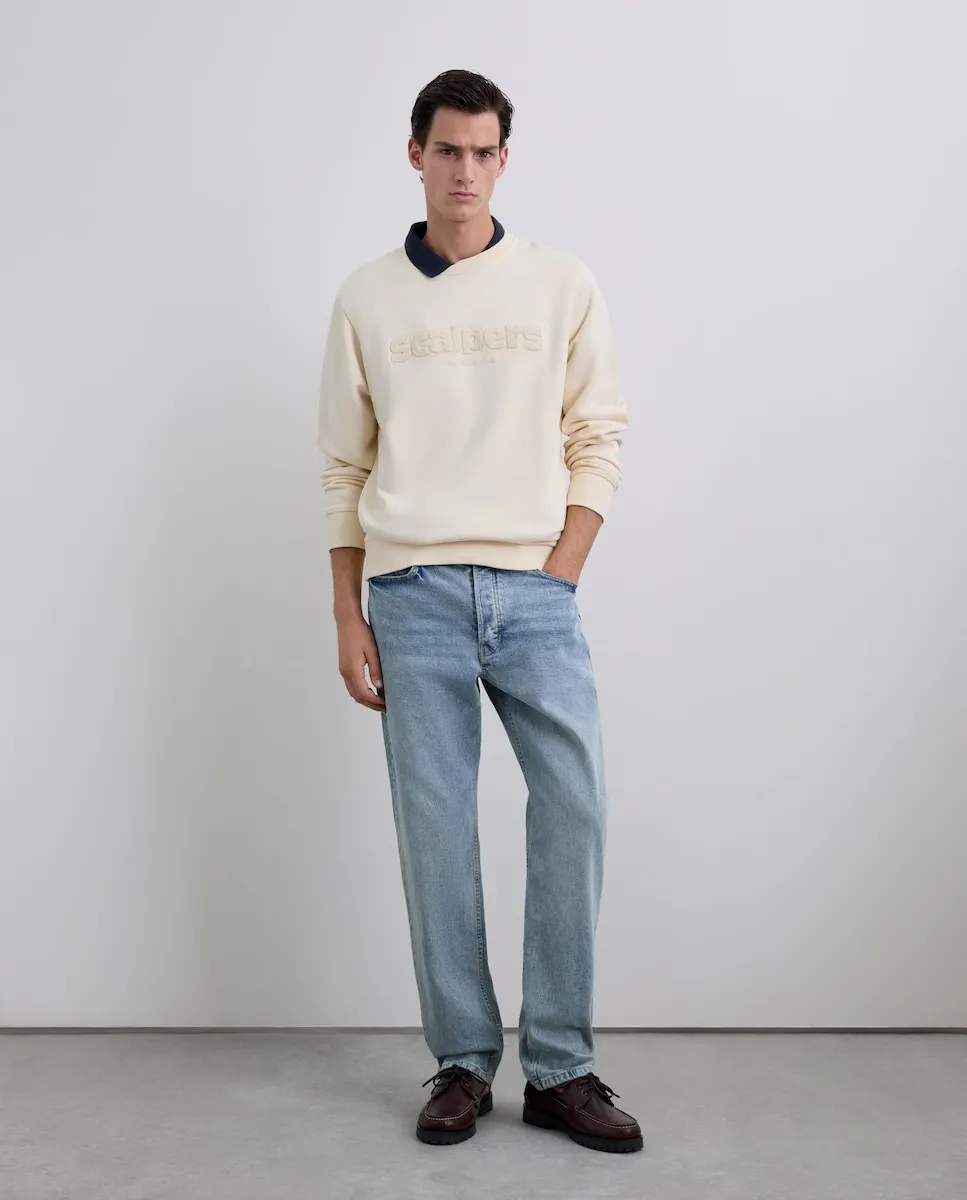 

Мужская толстовка без капюшона с рельефным логотипом Scalpers, кремовый