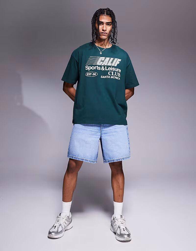 

Джинсовые шорты ASOS DESIGN стандартной длины светло-голубого цвета