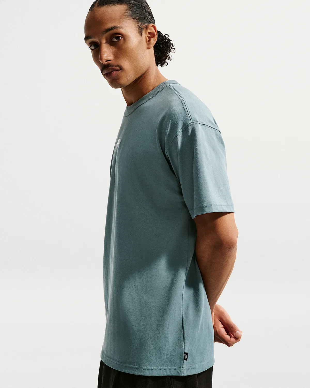 Мужская футболка Nike Sportswear Premium Essentials, Mineral Slate — фото 3