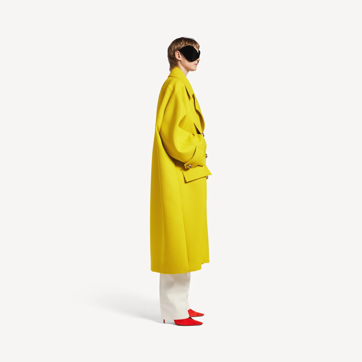 BALENCIAGA Женское длинное двубортное пальто желтого цвета — фото 3