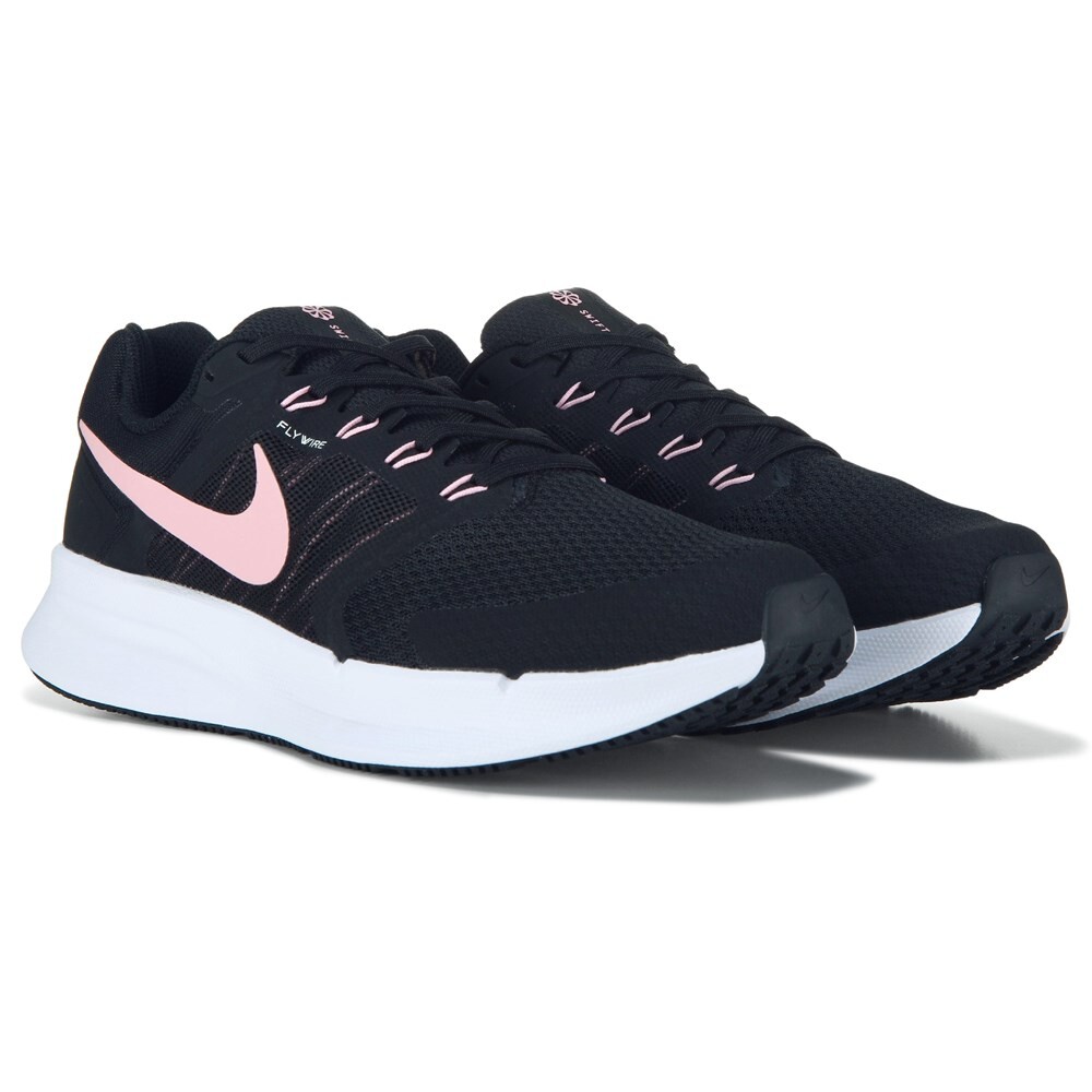 

Женские беговые кроссовки Run Swift 3 среднего/широкого размера Nike, черный