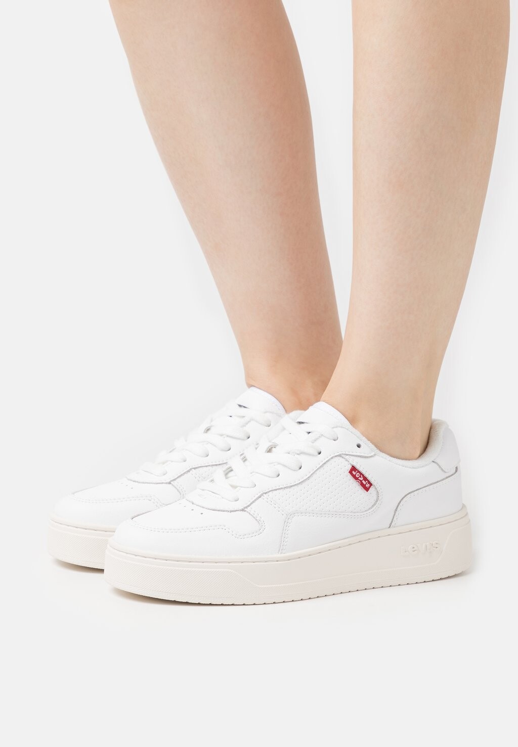 

Кроссовки Levi's
