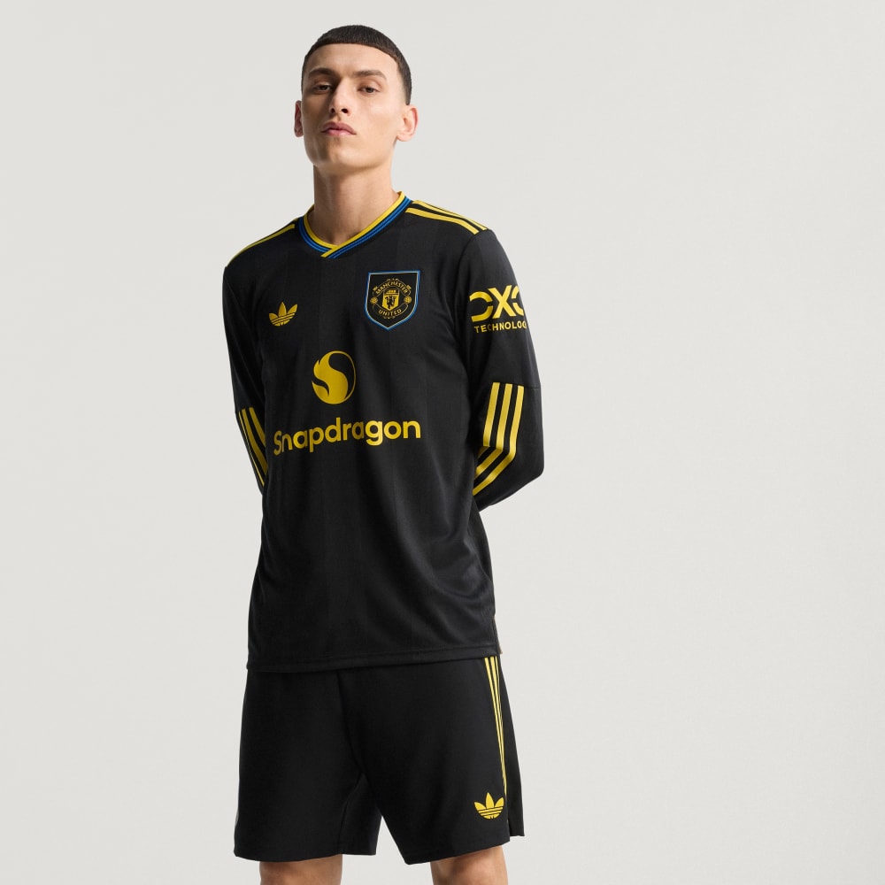 

Джерси Adidas Manchester United 25/26 Long Sleeve Third Authentic Jersey, черный
