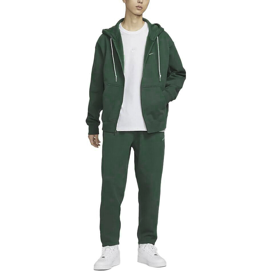 

Куртка Solo Swoosh Hoodie зеленая Nike, зеленый