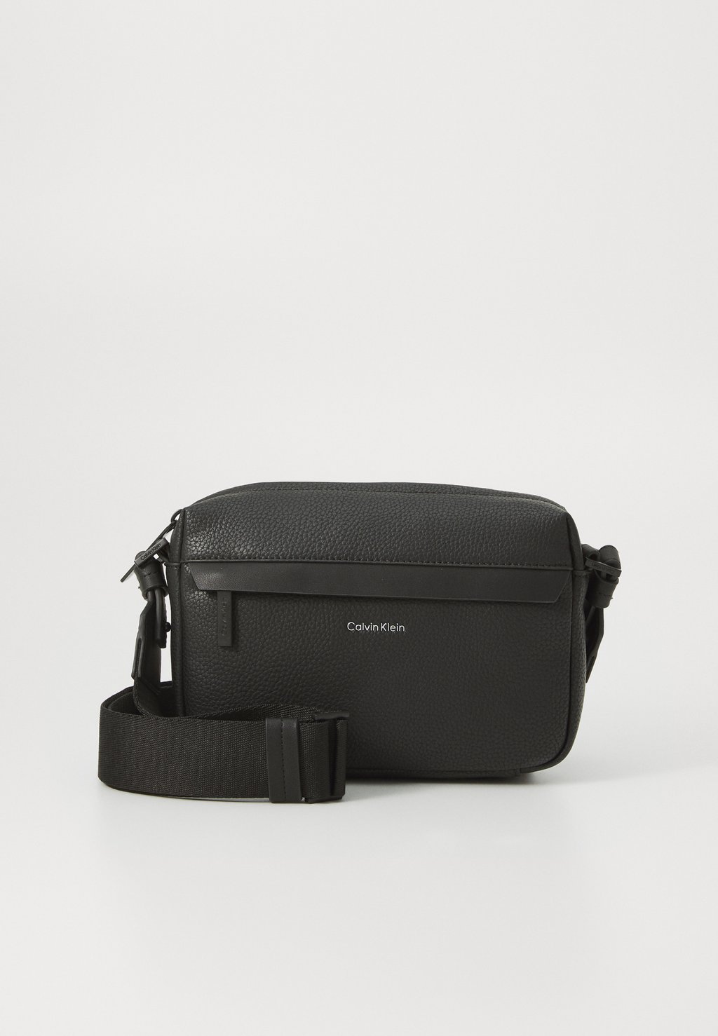 

Сумка через плечо MUST CAMERA BAG - Across body bag Calvin Klein, черный