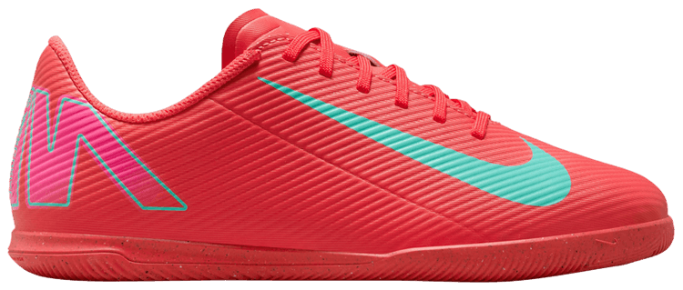 

Кроссовки Nike Mercurial Vapor 16 Club IC GS 'Mad Energy Pack', красный