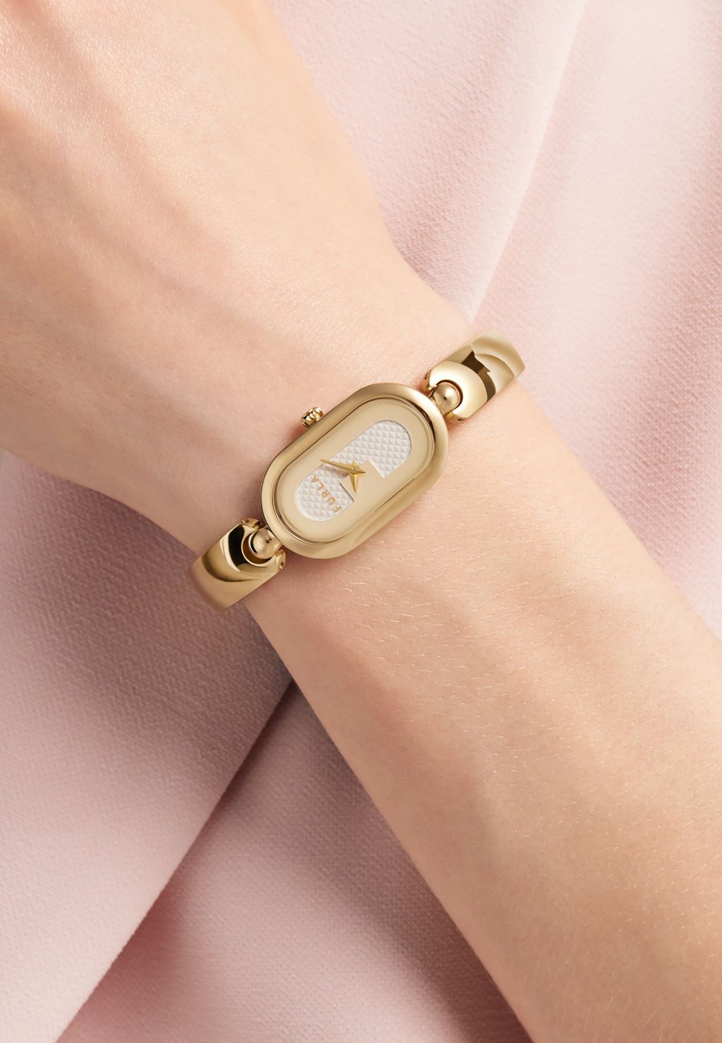 

Часы GT QUATTRO CLEAR Furla, золотой