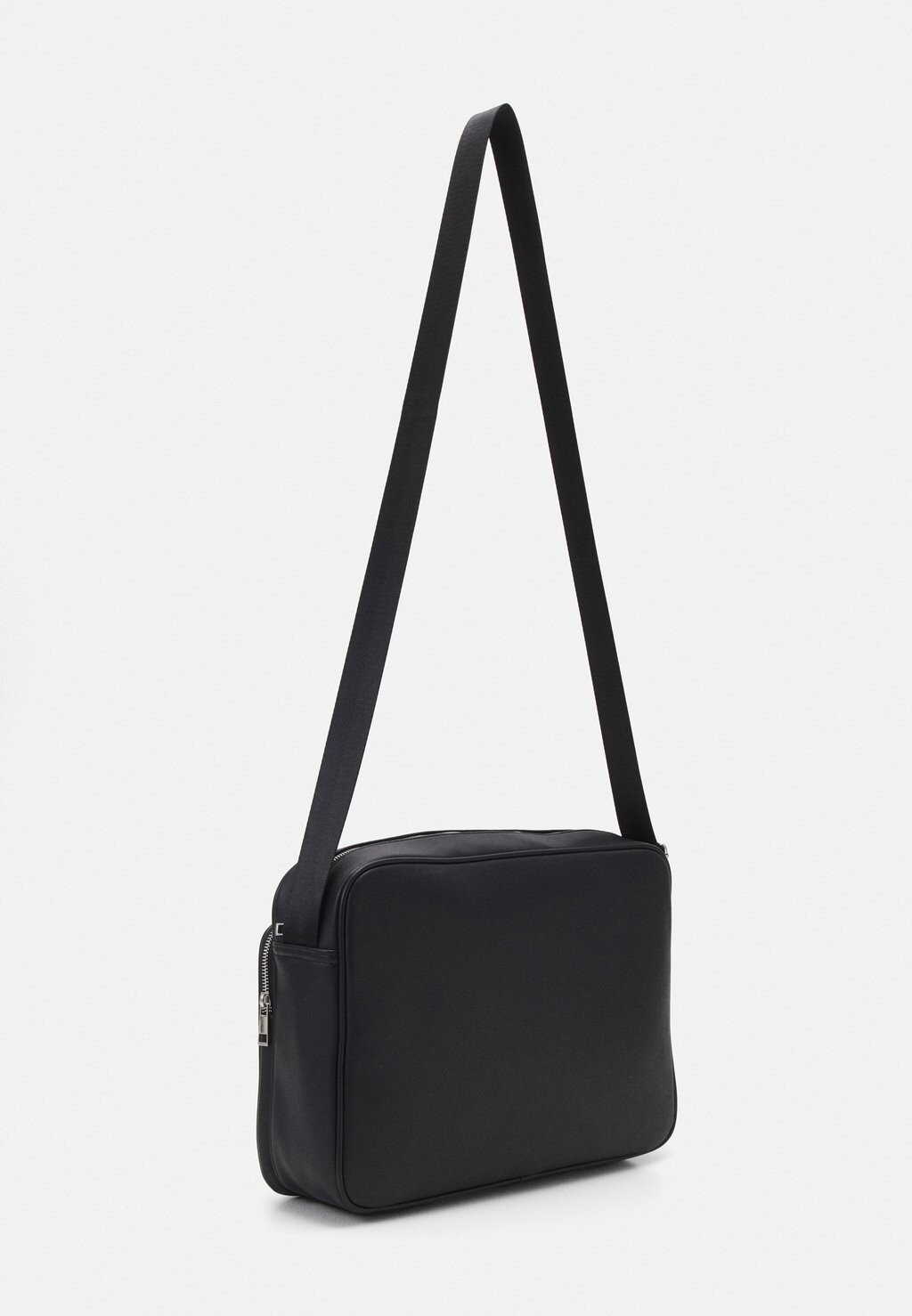 

Сумка через плечо Unisex Pier One, черная