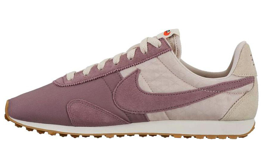 

Кроссовки для бега Pre Montreal Racer женские с низким верхом, цвет щавель Nike