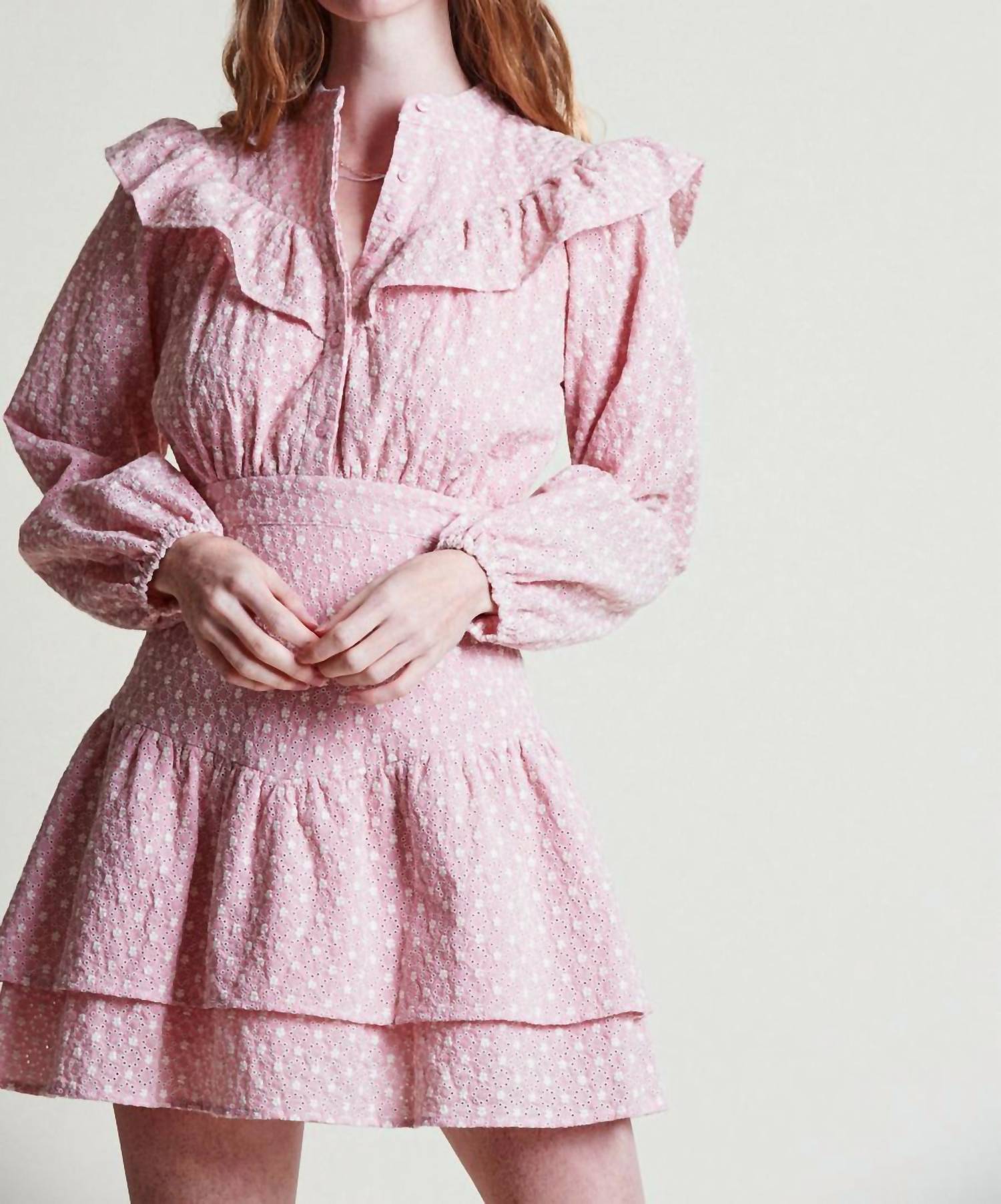 

Платье Гвинет в розовом цвете THE SHIRT