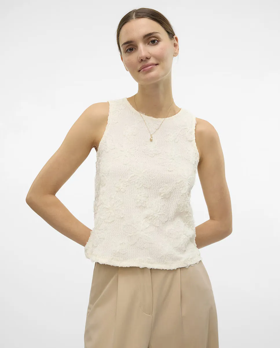 

Женский топ без рукавов с цветочным узором Vero Moda, белый