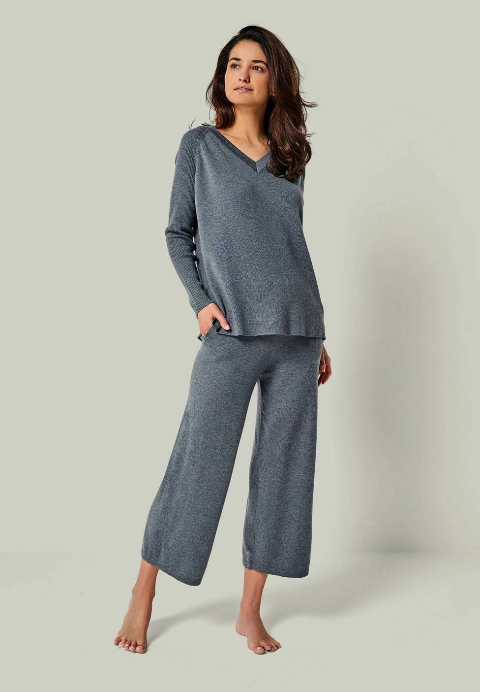 

Верх пижамы DORINA MERINO WOLLE V-PULLOVER YOU LOOK PERFECT, антрацит