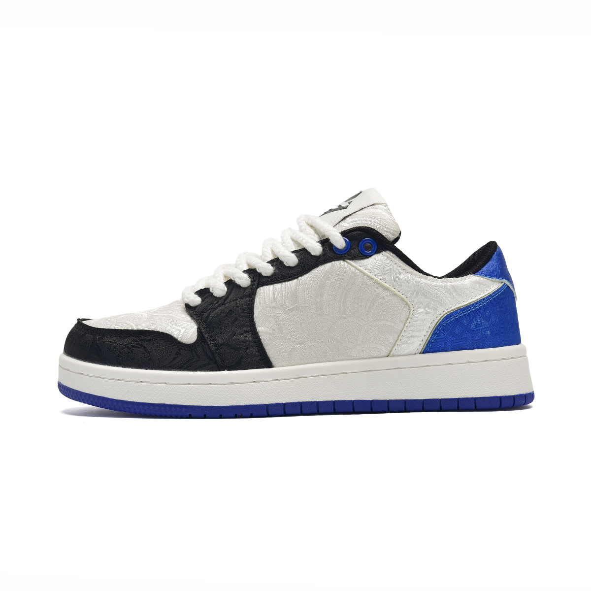 

Circle small Абразивостойкие сбалансированные низкие скейтбордские кроссовки унисекс Silk Black Blue, цвет Silk Black Blue