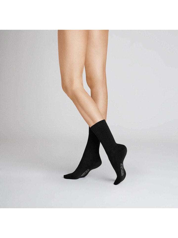 

Носки Relax Cotton с манжетой, не сдавливающей мышцы, черного цвета Hudson